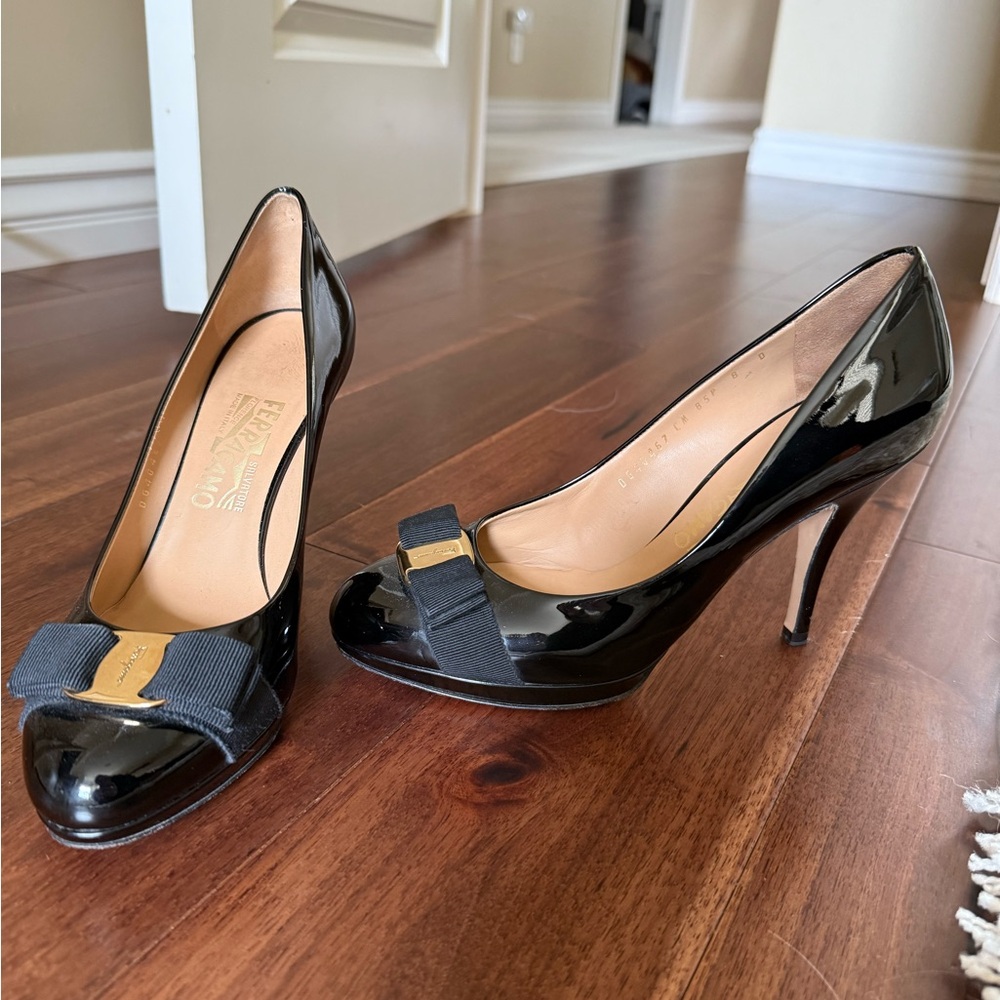 Salvatore Ferragamo Black Patent Leather Round-Toe Stiletto Heels